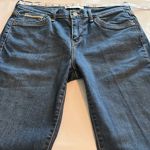 Levi’s Bermuda Shorts Mid Rise Size 10 - Picture 4 of 16